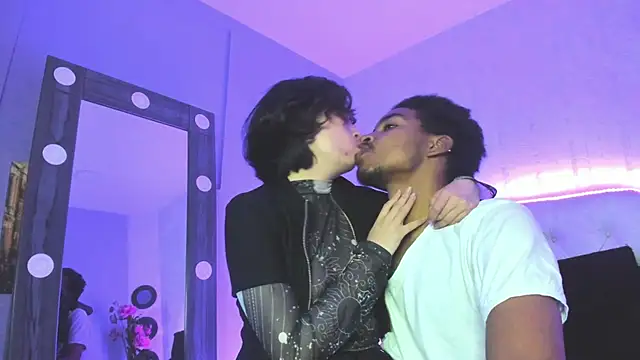 CoralAndOcean  online show from January 6, 5:49 pm