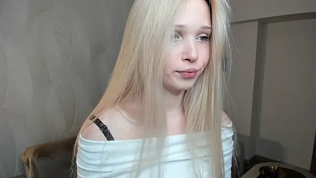 CherrylHolme online show from December 2, 9:17 pm