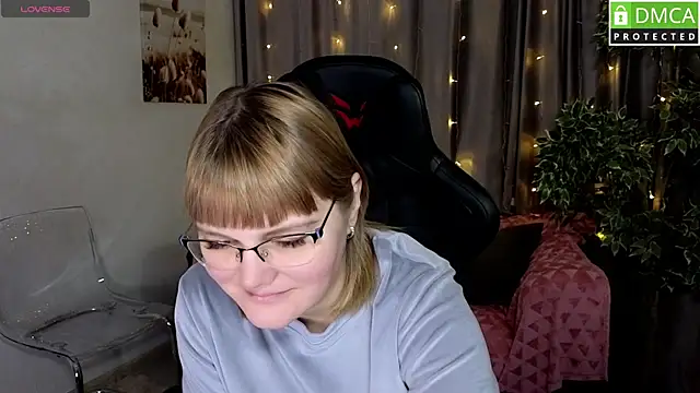 Sofia508 online show from November 22, 3:42 am