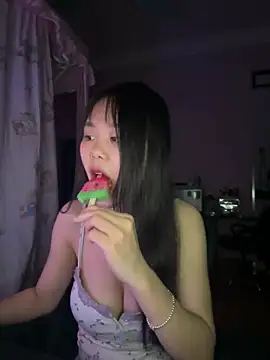 Kiee-lee online show from April 10, 4:24 pm