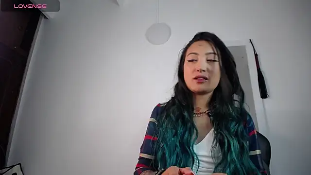 LunaAponte online show from February 6, 3:21 am