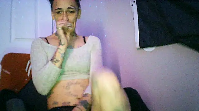 chaoticluvbug online show from January 18, 12:12 pm