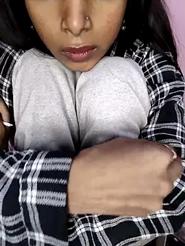 -AYUSHI01 online show from December 20, 7:45 am