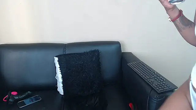 Kaylor4 online show from June 11, 12:02 pm