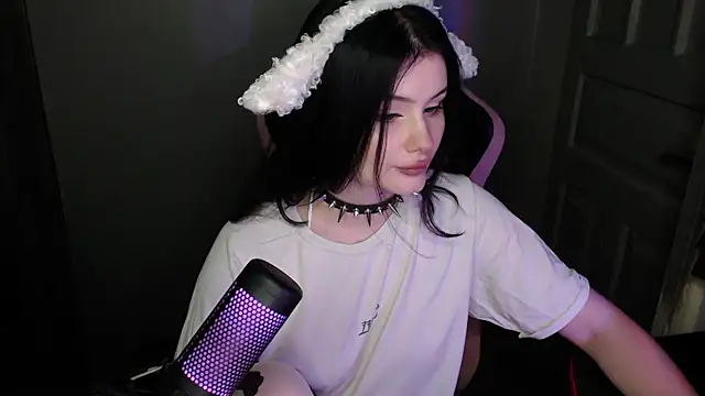 Moon raven online show from February 11, 11:17 pm