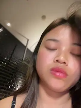 Toffee-00 online show from March 7, 12:01 pm