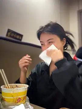 Toffee-00 online show from January 18, 9:16 am