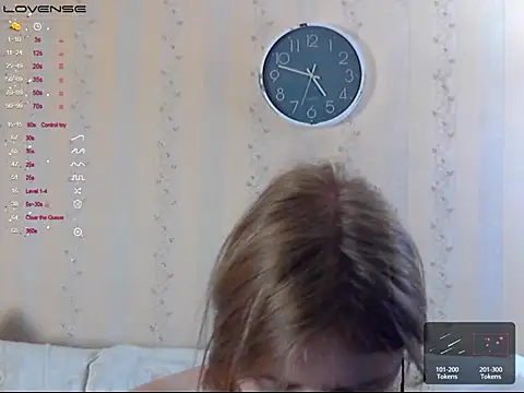 LustfulSarah online show from October 6, 1:50 pm