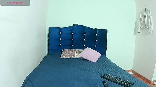 ashleey palmer online show from June 28, 12:34 pm