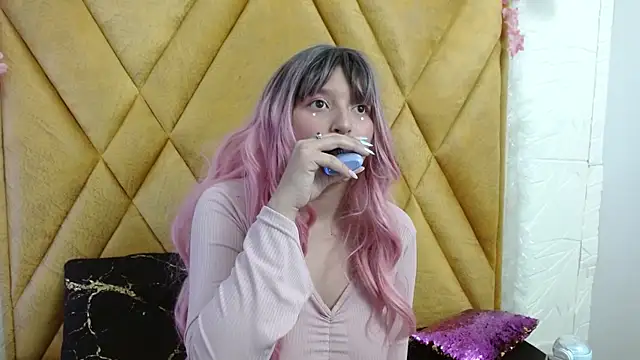 CandySwan online show from December 18, 3:55 am