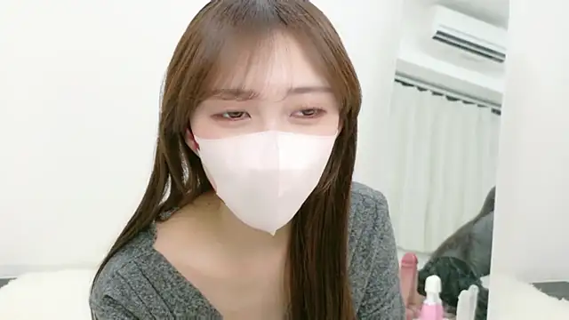 alicechan v online show from May 20, 9:39 am