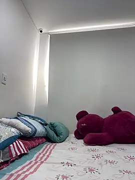 falkony online show from March 7, 9:00 pm