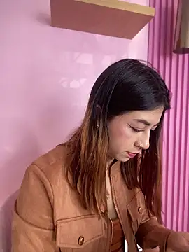 MaddieHunter online show from January 11, 1:16 pm