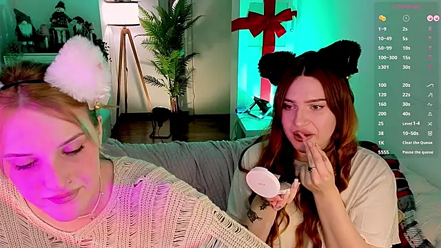 LucyLuice online show from December 3, 6:38 am