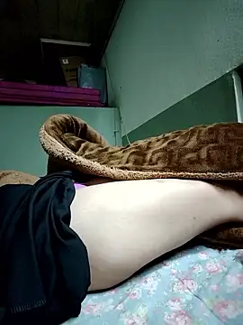 LianLaz online show from January 10, 2:00 pm