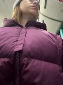 Brooke lover online show from February 25, 6:50 pm