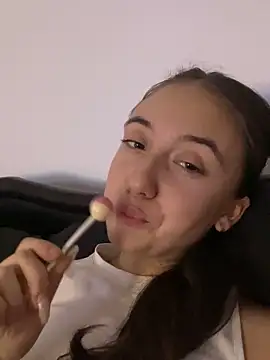 CristinaSw online show from December 18, 9:41 pm