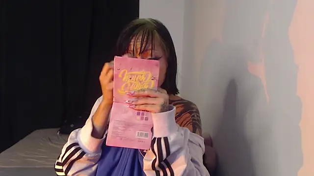 Layla quinn online show from March 9, 6:22 pm