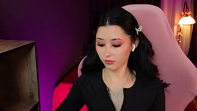 RedMidnight online show from March 4, 9:21 pm