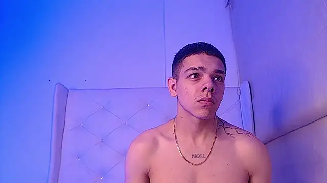 Noah and kim69 online show from January 6, 3:21 am