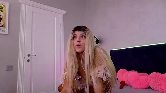 ChristalRose online show from January 7, 9:40 pm