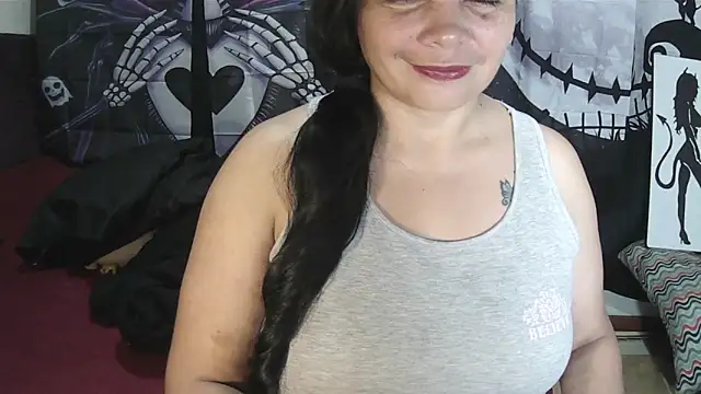 vivian-milf online show from May 28, 1:58 am