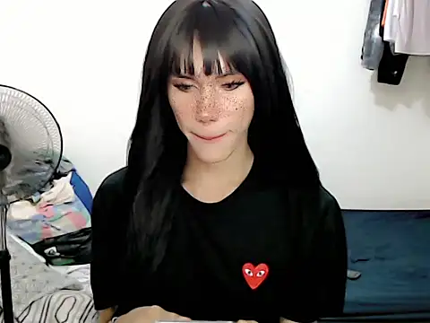 superhotbabe online show from November 25, 3:36 pm