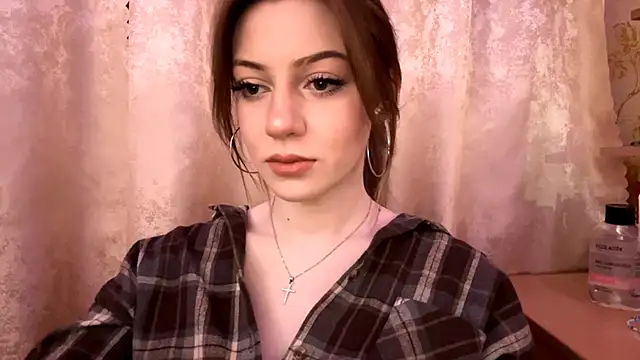 SoonMoilanen online show from December 17, 5:39 pm