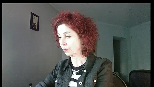 Kelly Flurr online show from May 6, 2:21 pm