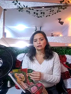 Alexa Murphy  online show from November 28, 1:25 pm