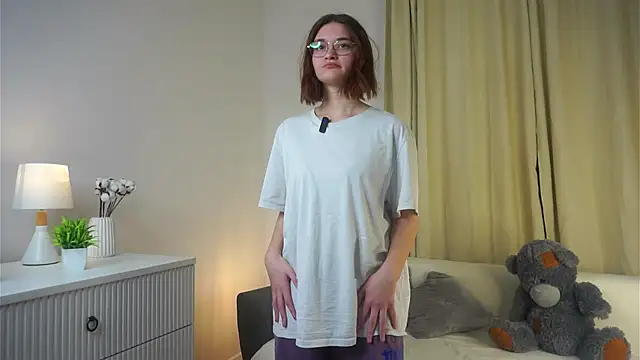 TemekaCritcher online show from December 2, 11:23 am