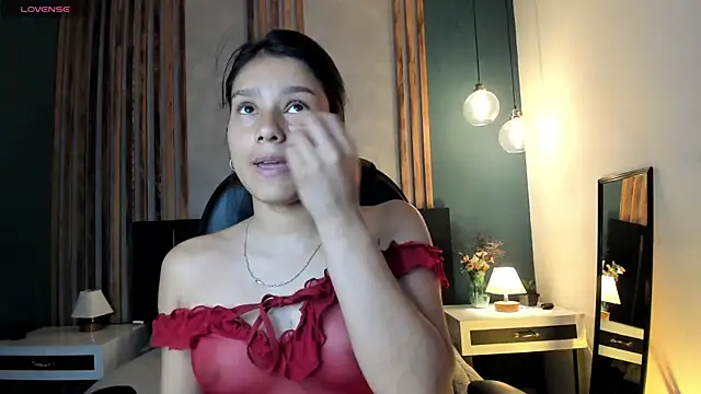 Kari Kaory online show from May 14, 8:03 pm