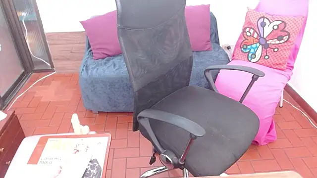 Angel Naye online show from February 21, 6:41 pm