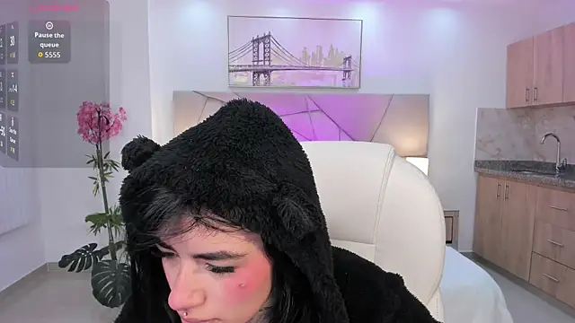 Athenea sweet  online show from February 18, 8:02 am