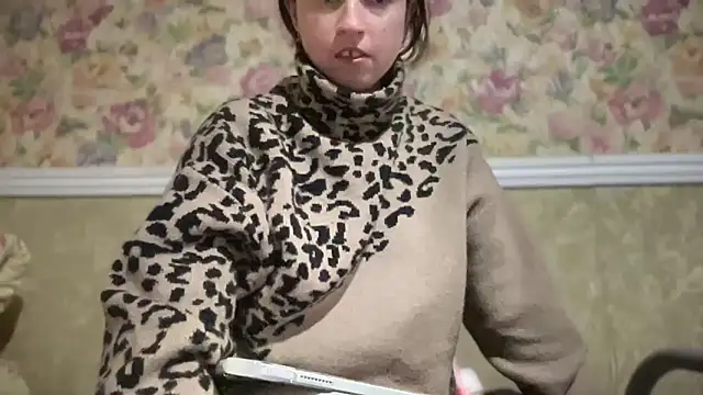 Aphr0ditee online show from April 14, 3:12 pm