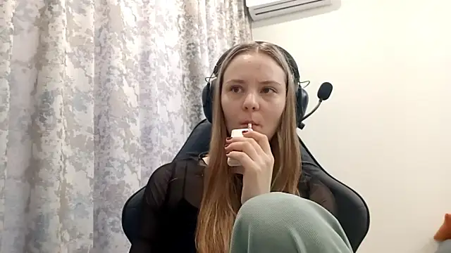 CrackShirker online show from December 23, 6:17 am