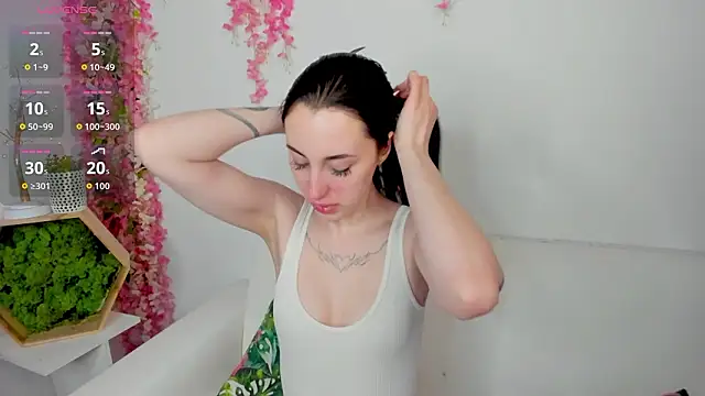 Miss  Linn online show from February 13, 2:40 pm