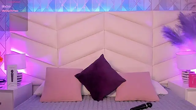 Lizzi Hotman  online show from April 13, 8:31 pm