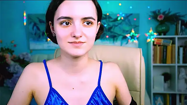 KateWillows online show from February 22, 6:47 am