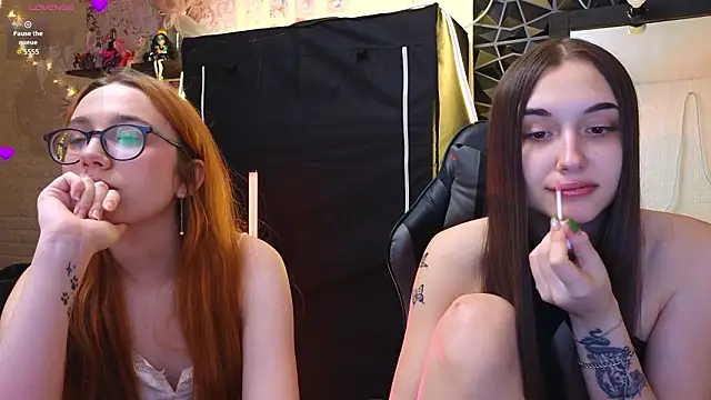 sunny luna online show from March 1, 3:56 pm