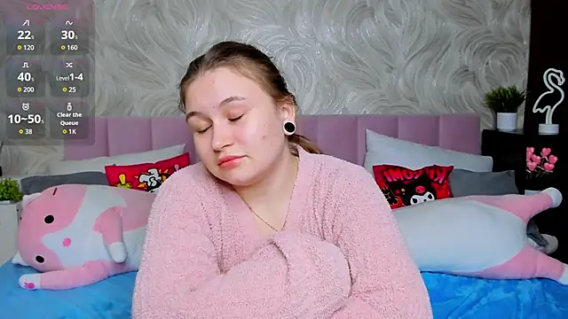 MilanaXHoney online show from January 15, 1:55 am