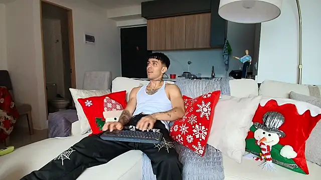 liorvante online show from January 6, 5:49 pm