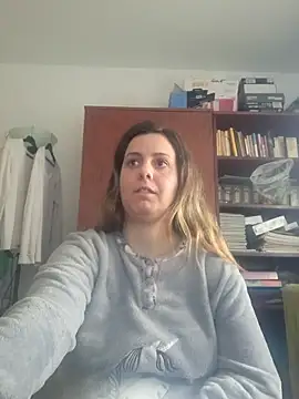 Sareyxon online show from December 18, 10:20 am