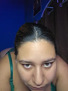 Kittysweet2001 online show from April 3, 6:44 am