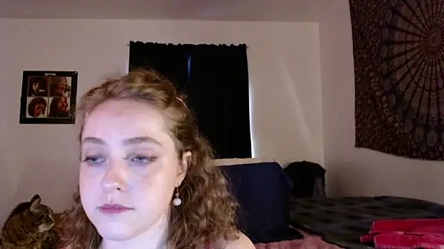 DeliaBlew online show from August 1, 5:59 pm