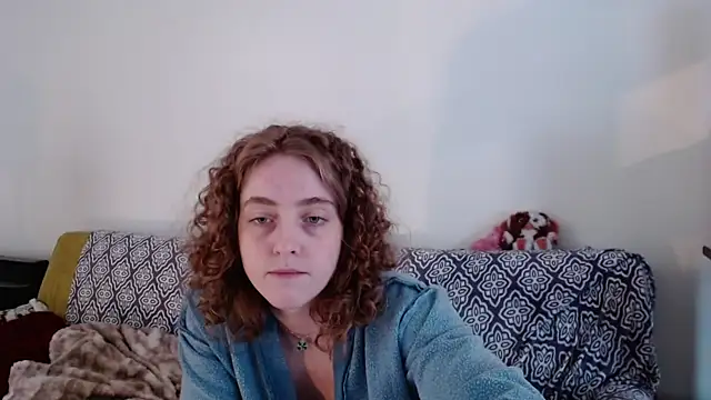 DeliaBlew online show from November 30, 4:11 pm