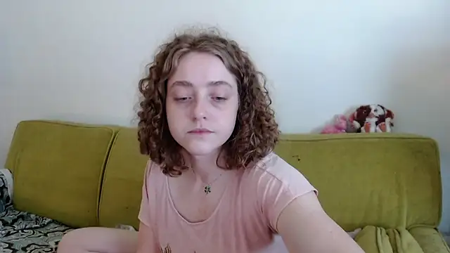 DeliaBlew online show from June 2, 1:34 pm