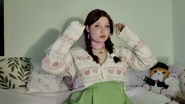 Shy Lily online show from January 16, 11:45 pm