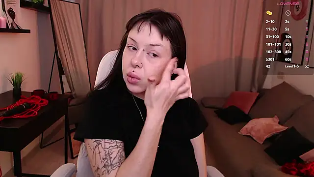 Eliza Bennet online show from February 14, 7:54 am