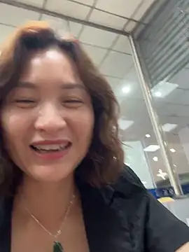 A-ZJunn online show from April 28, 3:32 am